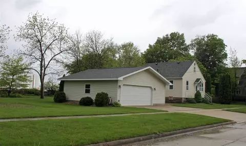419 E 2nd St, Readlyn, IA 50668 photo 17