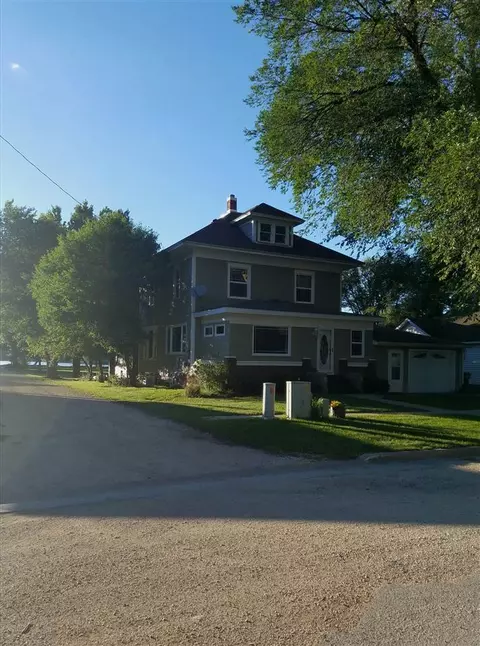 207 W Ely St, Greene, IA 50636 photo 1