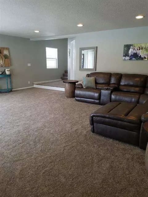 207 W Ely St, Greene, IA 50636 photo 7