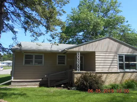 1803 E Ridgeway Ave, Waterloo, IA 50701 photo 1