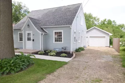 97 Joy Dr, Waterloo, IA 50701 photo 16