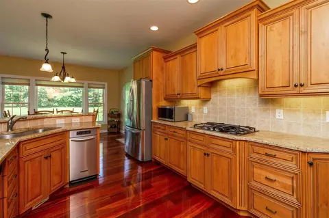 2907 Pendleton Dr, Cedar Falls, IA 50613 photo 9