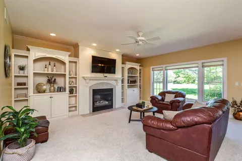 2907 Pendleton Dr, Cedar Falls, IA 50613 photo 4