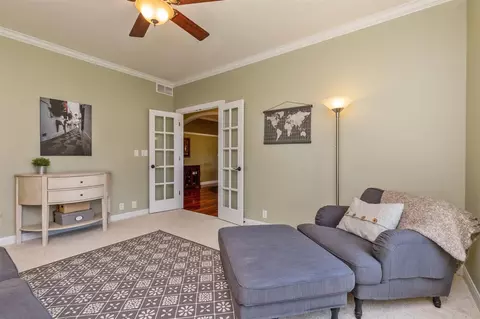 2907 Pendleton Dr, Cedar Falls, IA 50613 photo 2