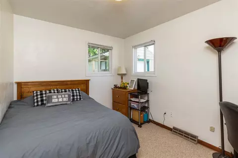 809 Newman Ave, Cedar Falls, IA 50613 photo 10
