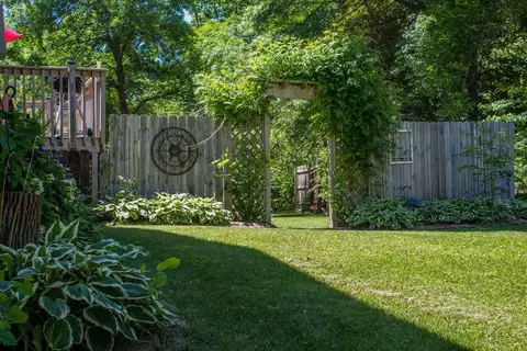 1012 Triangle, Shell Rock, IA 50670 photo 19