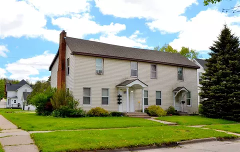 309 E Main St, Decorah, IA 52101 photo 1