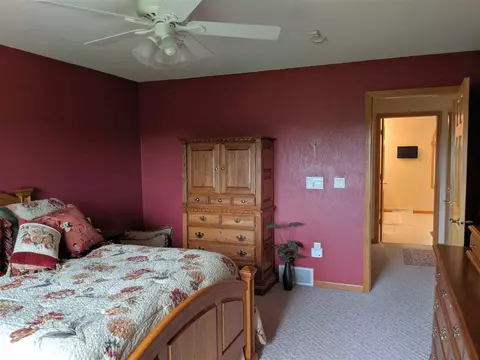 107 Eagle Dr, Mcgregor, IA 52157 photo 5