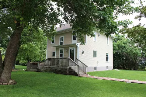 3210 190th St, Sumner, IA 50674 photo 1