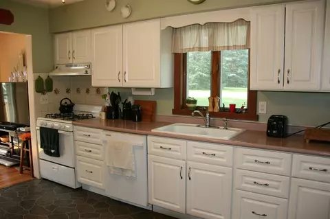 810 Progress Ave, Waterloo, IA 50701 photo 9