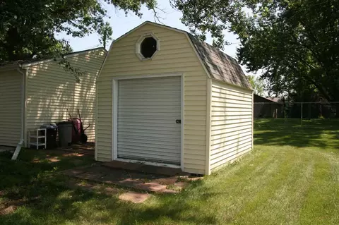 810 Progress Ave, Waterloo, IA 50701 photo 17