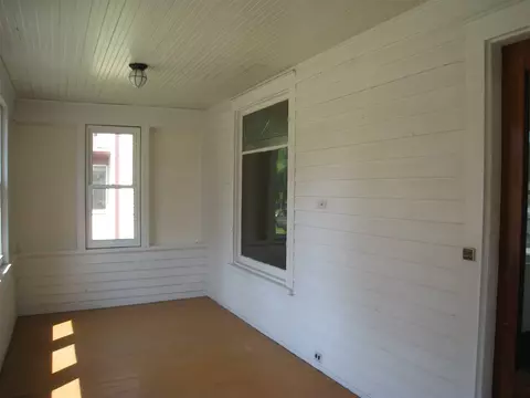 812 E Main St, Decorah, IA 52101 photo 13