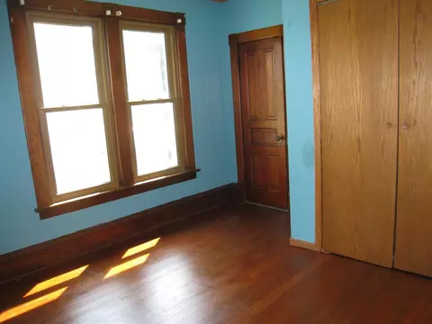 812 E Main St, Decorah, IA 52101 photo 5