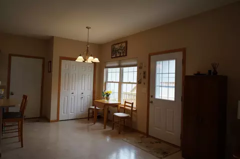 3820 Jay Ln, Waterloo, IA 50701 photo 6