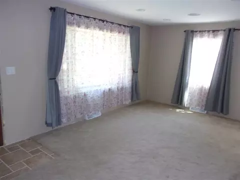 1319 Maynard Ave, Waterloo, IA 50701 photo 8