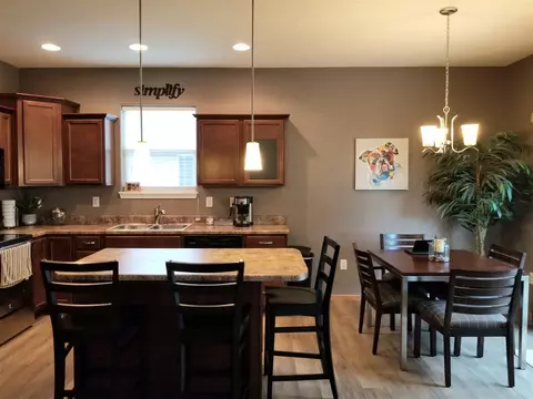 4805 Millenium Dr, Cedar Falls, IA 50613 photo 4