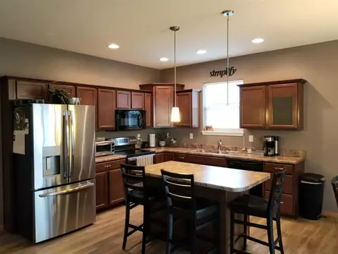4805 Millenium Dr, Cedar Falls, IA 50613 photo 3