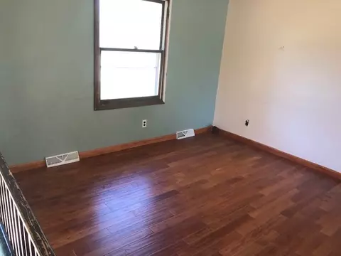 1209 E 4th St, Vinton, IA 52349 photo 9
