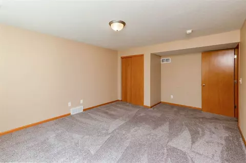5126 Millenium Dr, Cedar Falls, IA 50613 photo 15