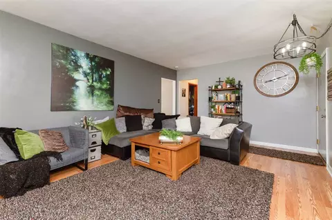 651 Maxwell St, Waterloo, IA 50701 photo 5