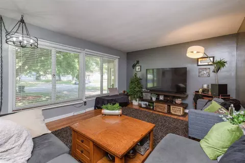651 Maxwell St, Waterloo, IA 50701 photo 6