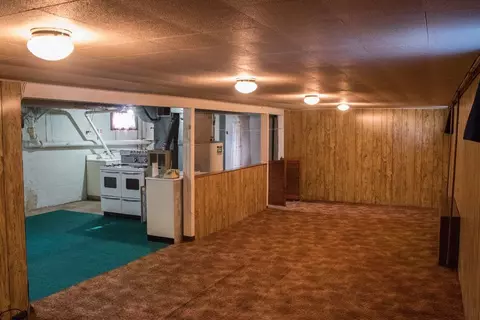 237 Wolf Ave, Readlyn, IA 50668 photo 11