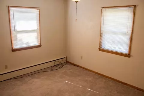 237 Wolf Ave, Readlyn, IA 50668 photo 6