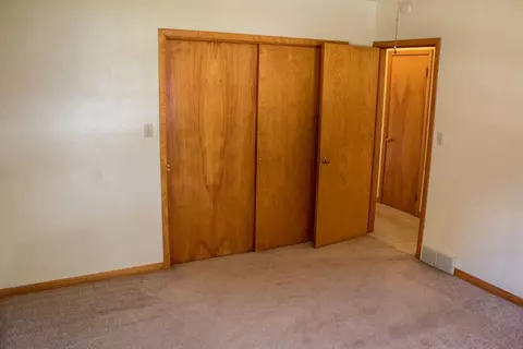 237 Wolf Ave, Readlyn, IA 50668 photo 7