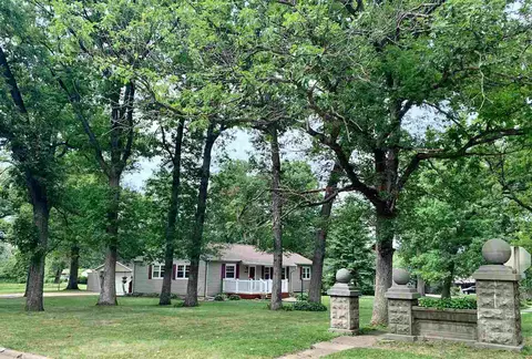 1925 Edwards Ave, Cedar Falls, IA 50613 photo 4