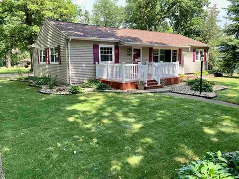 1925 Edwards Ave, Cedar Falls, IA 50613 photo 1