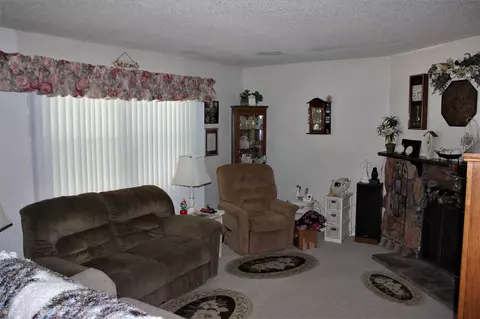 1116 Shultz St, Waterloo, IA 50707 photo 9