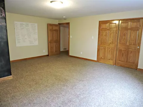 5018 Millenium Dr, Cedar Falls, IA 50613 photo 16