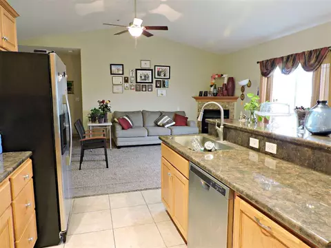 5018 Millenium Dr, Cedar Falls, IA 50613 photo 9