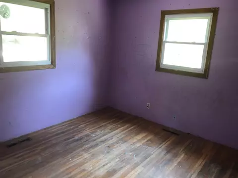 907 NW 1st St, Hampton, IA 50441 photo 5