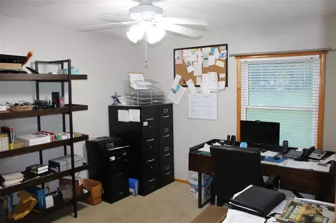 318 E Mindy Dr, Shell Rock, IA 50670 photo 10