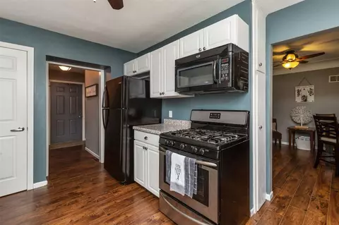 319 Ivanhoe, Waterloo, IA 50701 photo 9