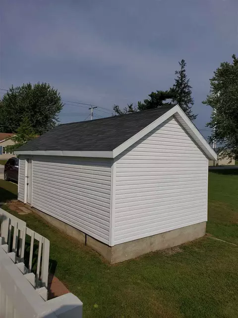 140 N 1st St, Maynard, IA 50655 photo 14