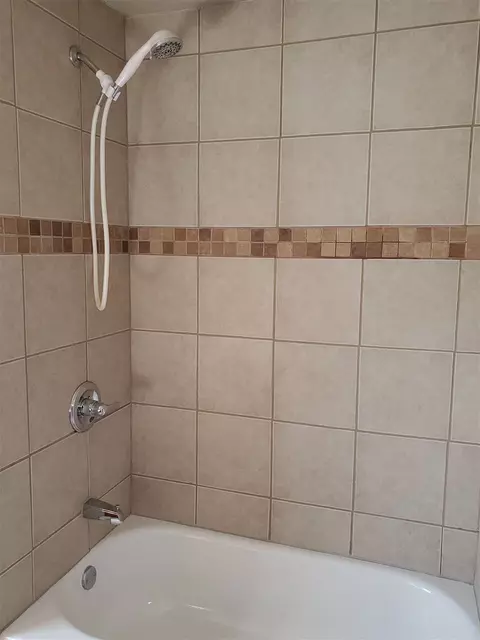 140 N 1st St, Maynard, IA 50655 photo 7