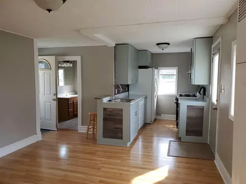 140 N 1st St, Maynard, IA 50655 photo 6