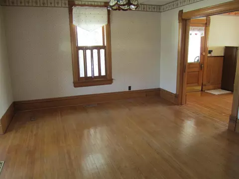 603 5th St, Dike, IA 50624 photo 10