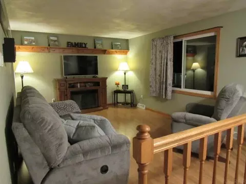603 Dillon St SE, Cascade, IA 52033 photo 6