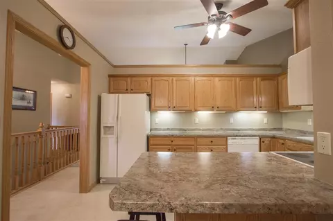 4418 Reflection Ln, Waterloo, IA 50701 photo 10