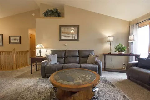4418 Reflection Ln, Waterloo, IA 50701 photo 4