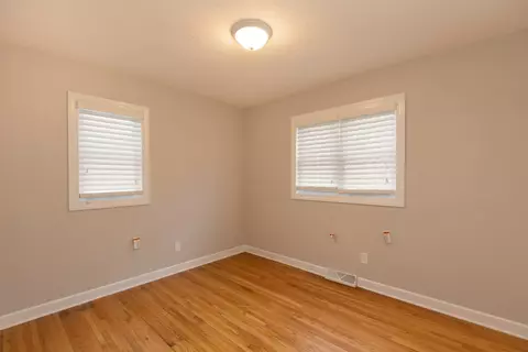 516 Maple St, Washburn, IA 50702 photo 10