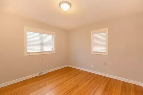 516 Maple St, Washburn, IA 50702 photo 8