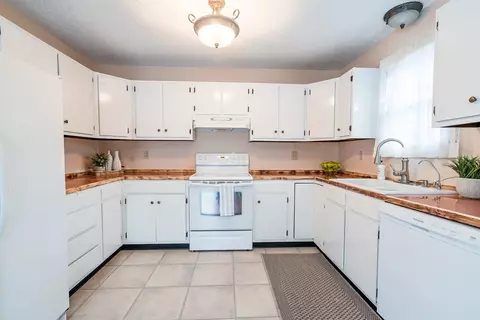 1011 Triangle Dr, Shell Rock, IA 50670 photo 6
