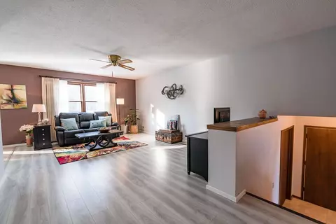 1011 Triangle Dr, Shell Rock, IA 50670 photo 3