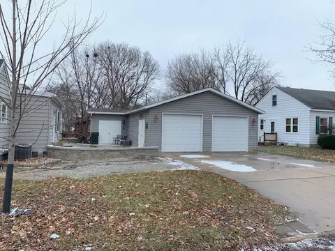 402 Bertch, Waterloo, IA 50702 photo 2