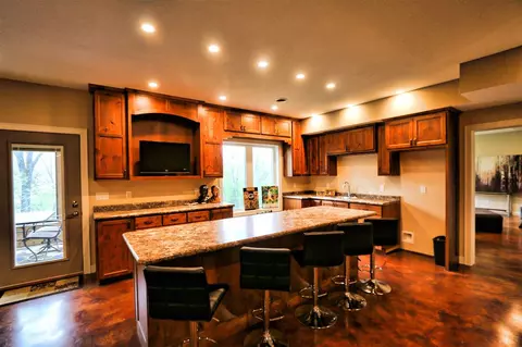 1206 Walnut St, Decorah, IA 52101 photo 14