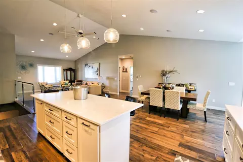 1206 Walnut St, Decorah, IA 52101 photo 3